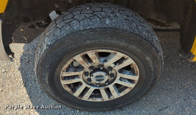 image for item NW9692 2017 Ford F350 Super Duty utility bed pickup truck