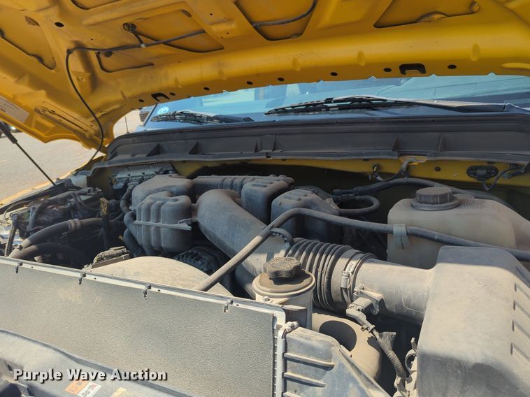 image for item NW9695 2015 Ford  F350 Super Duty utility bed pickup truck