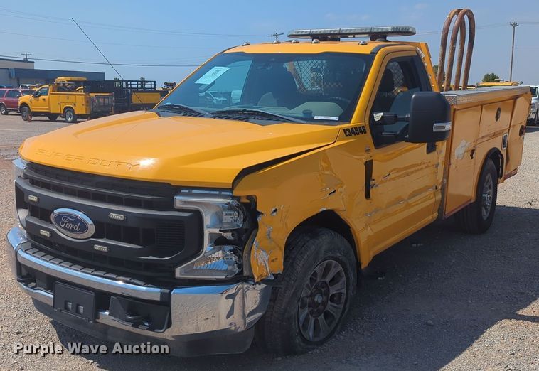 image for item NW9697 2020 Ford F350 Super Duty utility bed pickup truck