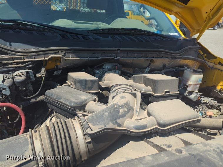 image for item NW9697 2020 Ford F350 Super Duty utility bed pickup truck