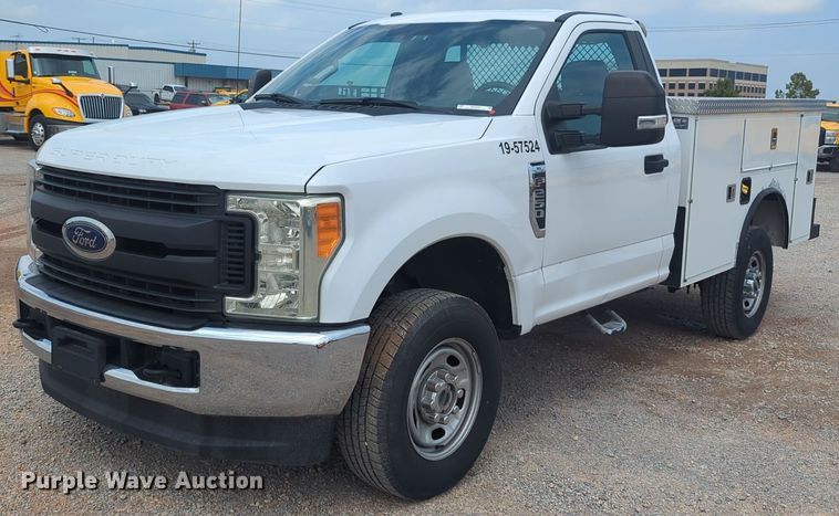 image for item NW9700 2019 Ford  F250 Super Duty XL utility bed pickup truck