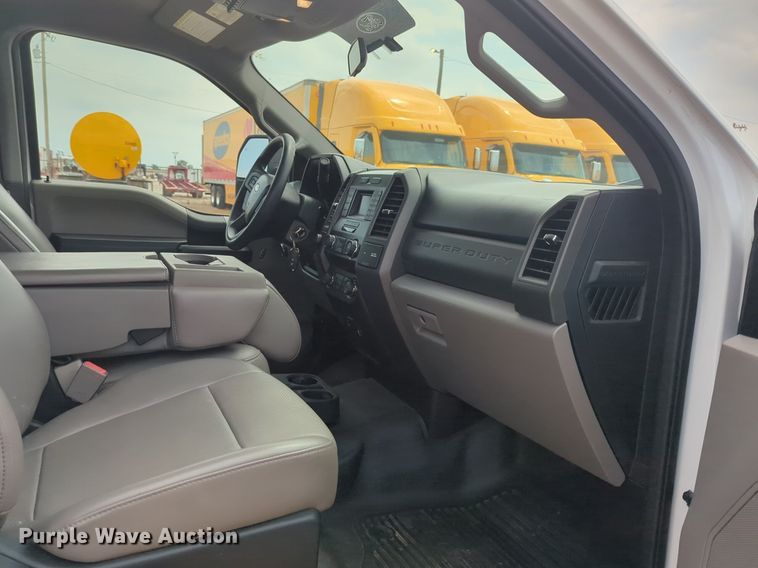 image for item NW9700 2019 Ford  F250 Super Duty XL utility bed pickup truck