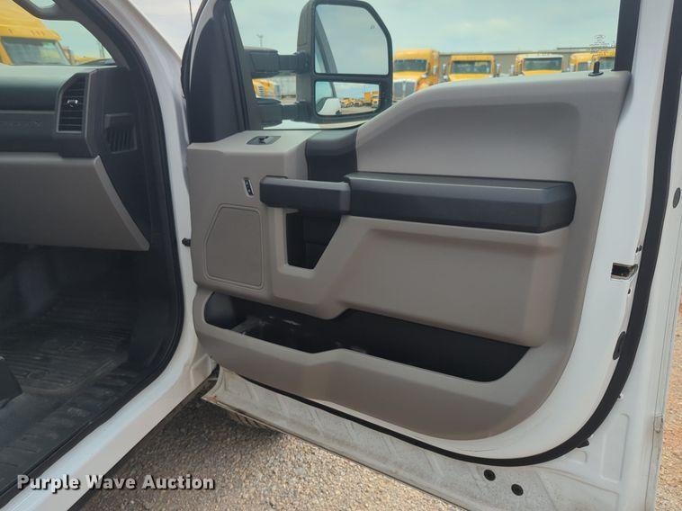 image for item NW9700 2019 Ford  F250 Super Duty XL utility bed pickup truck