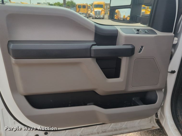 image for item NW9700 2019 Ford  F250 Super Duty XL utility bed pickup truck