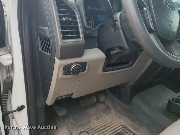 image for item NW9700 2019 Ford  F250 Super Duty XL utility bed pickup truck