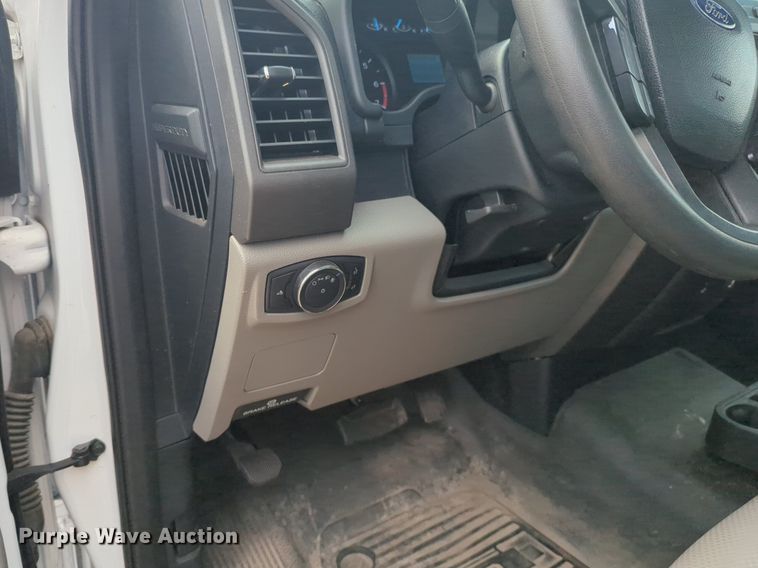 image for item NW9700 2019 Ford  F250 Super Duty XL utility bed pickup truck