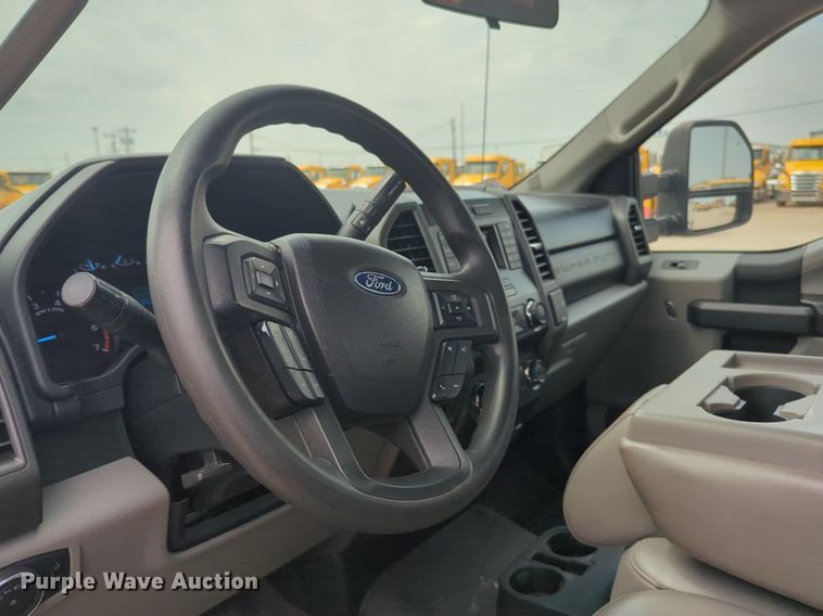 image for item NW9700 2019 Ford  F250 Super Duty XL utility bed pickup truck