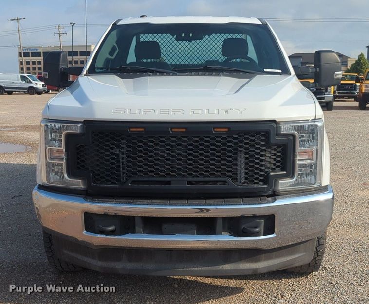 image for item NW9704 2019 Ford  F250 Super Duty XL utility bed pickup truck