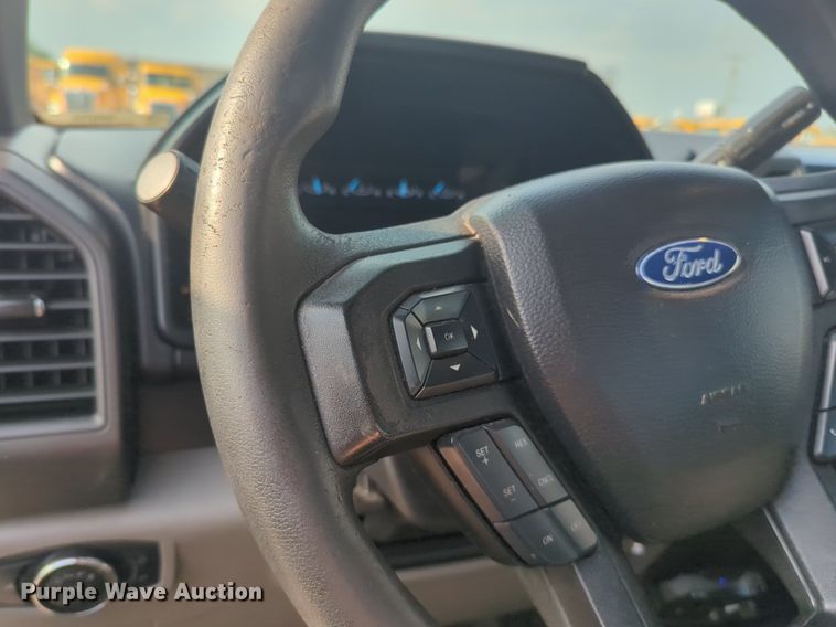 image for item NW9704 2019 Ford  F250 Super Duty XL utility bed pickup truck