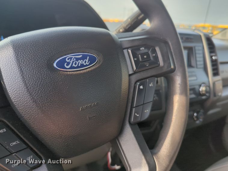 image for item NW9704 2019 Ford  F250 Super Duty XL utility bed pickup truck