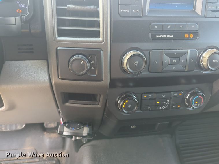 image for item NW9704 2019 Ford  F250 Super Duty XL utility bed pickup truck