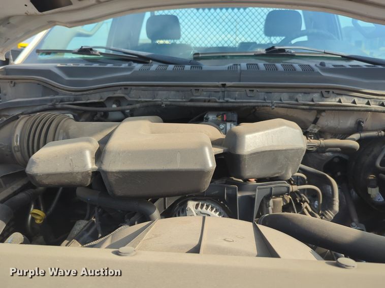 image for item NW9704 2019 Ford  F250 Super Duty XL utility bed pickup truck