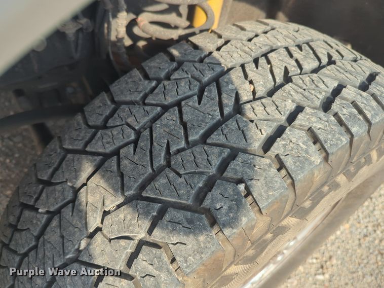 image for item NW9704 2019 Ford  F250 Super Duty XL utility bed pickup truck