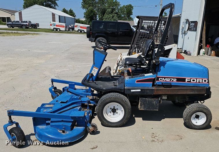 image for item NX9016 Ford CM272 lawn mower