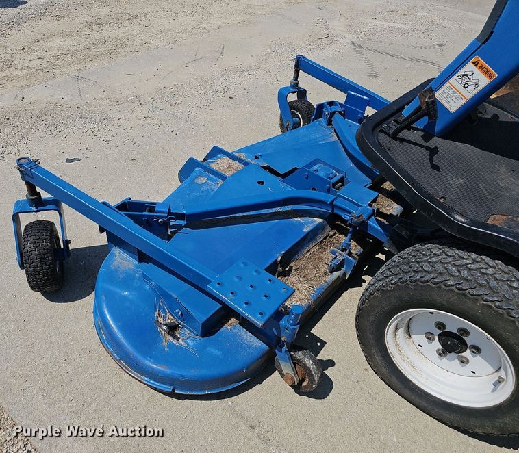 image for item NX9016 Ford CM272 lawn mower