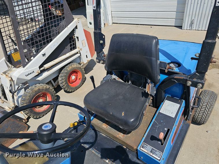 image for item NX9016 Ford CM272 lawn mower