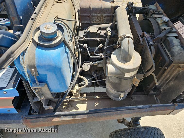 image for item NX9016 Ford CM272 lawn mower