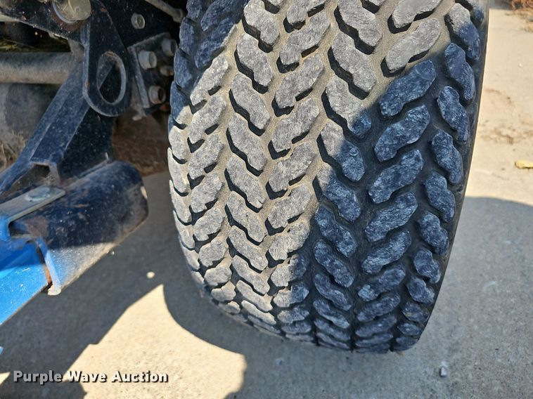 image for item NX9016 Ford CM272 lawn mower