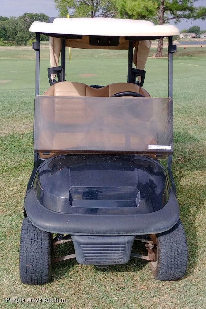 image for item NY9417 2017 Club Car Precedent golf cart