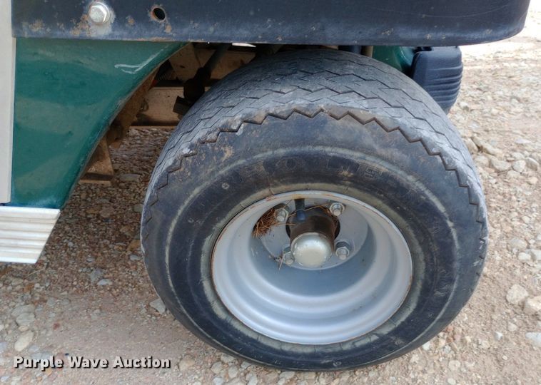 image for item NY9420 2013 Club Car Turf 2 Plus golf cart