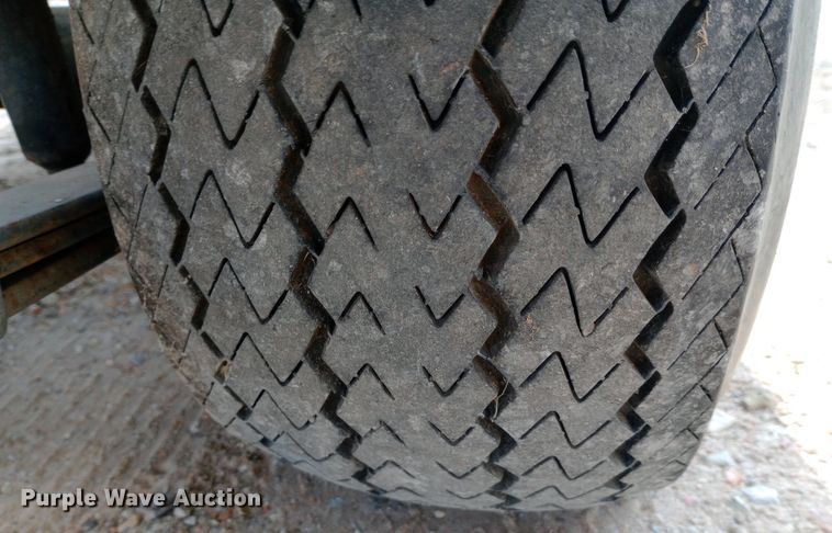 image for item NY9420 2013 Club Car Turf 2 Plus golf cart