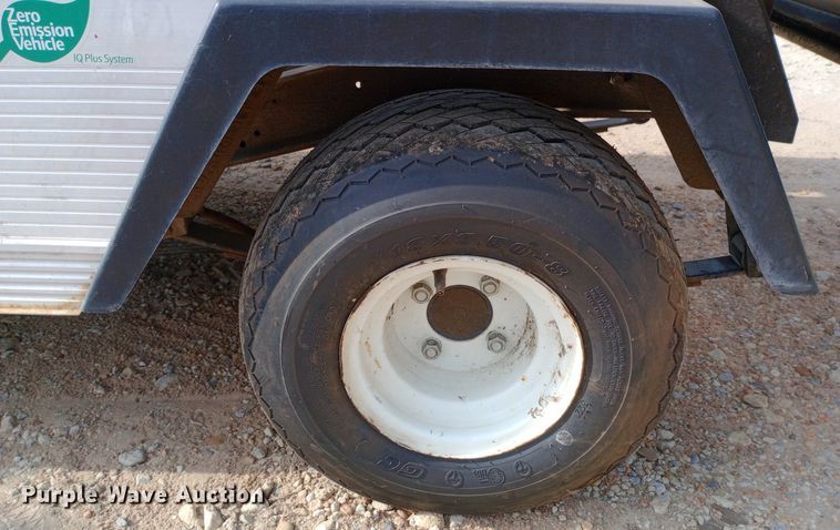 image for item NY9420 2013 Club Car Turf 2 Plus golf cart