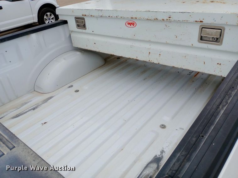 image for item NY9424 2020 Ford F150 XL SuperCrew pickup truck