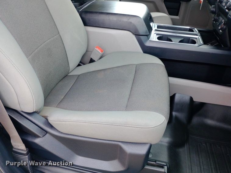 image for item NY9424 2020 Ford F150 XL SuperCrew pickup truck