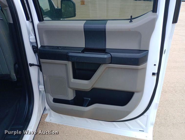 image for item NY9424 2020 Ford F150 XL SuperCrew pickup truck