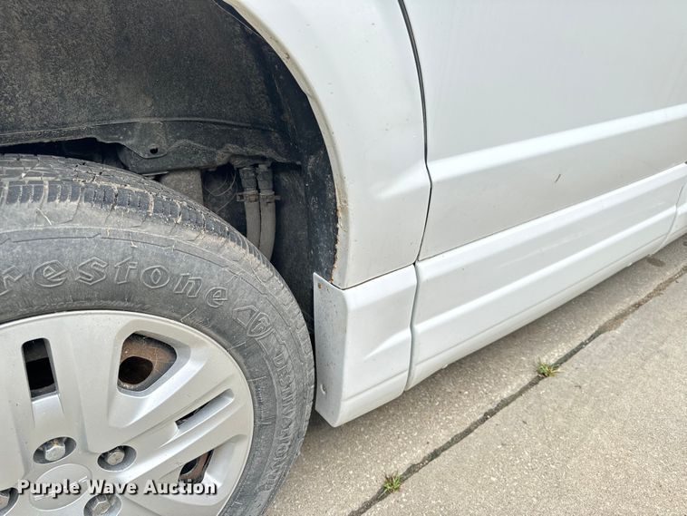 image for item OF9737 2015 Dodge Grand Caravan handicap accessible van