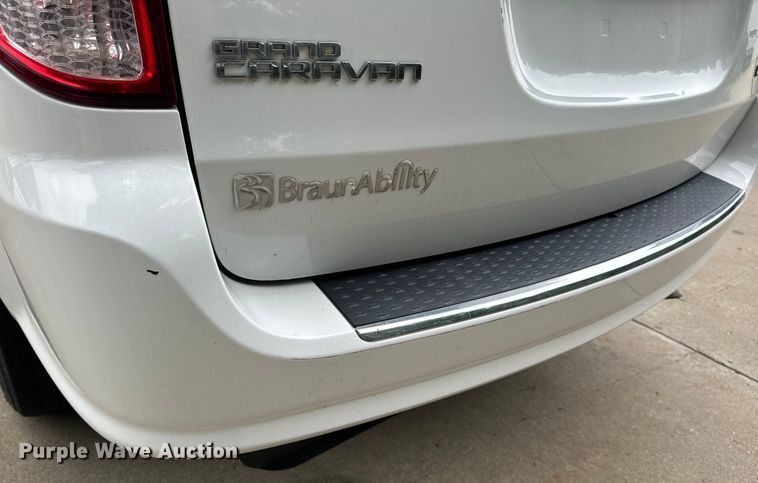 image for item OF9737 2015 Dodge Grand Caravan handicap accessible van