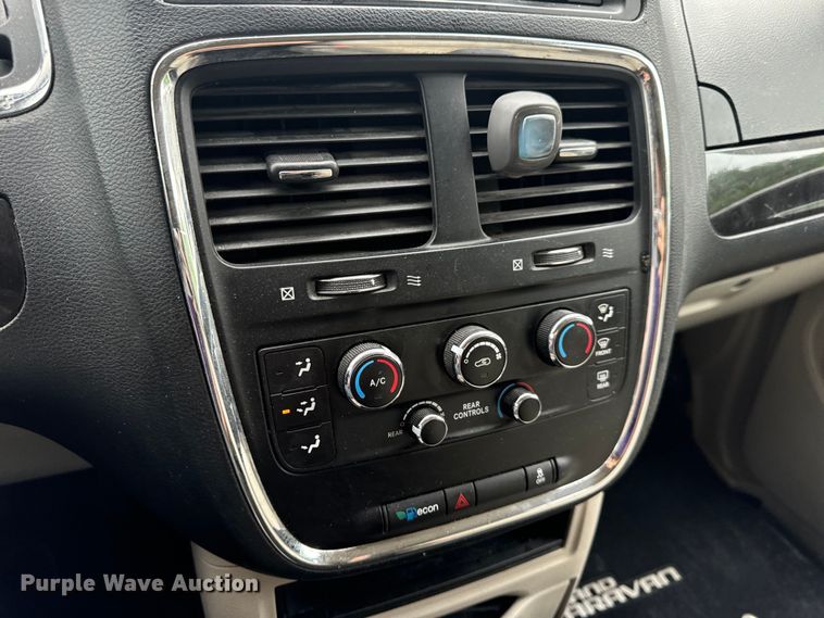 image for item OF9737 2015 Dodge Grand Caravan handicap accessible van