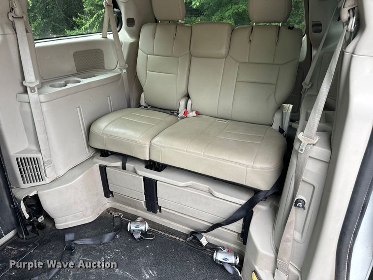 image for item OF9737 2015 Dodge Grand Caravan handicap accessible van