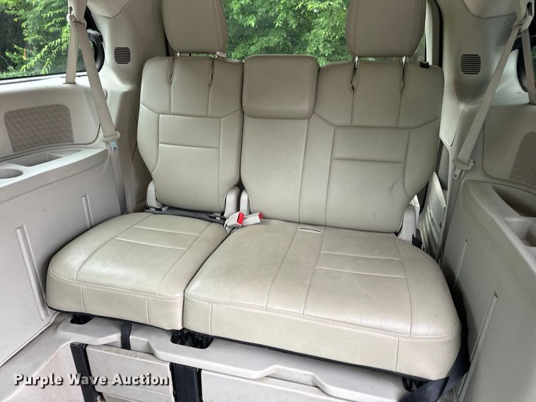 image for item OF9737 2015 Dodge Grand Caravan handicap accessible van