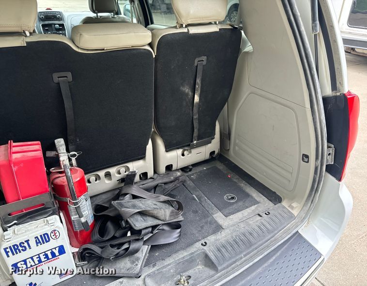 image for item OF9737 2015 Dodge Grand Caravan handicap accessible van