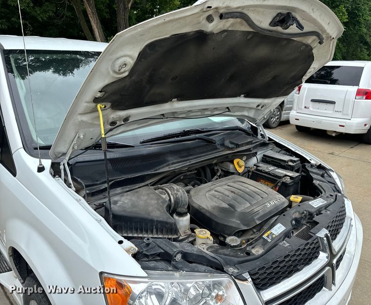 image for item OF9737 2015 Dodge Grand Caravan handicap accessible van