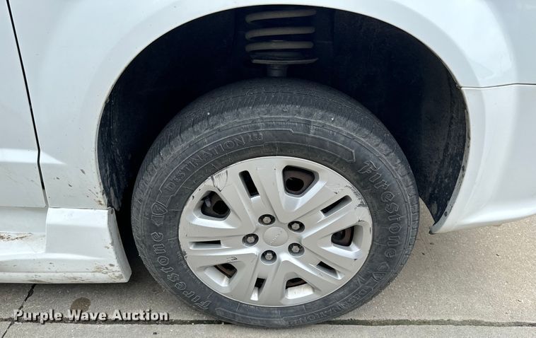 image for item OF9737 2015 Dodge Grand Caravan handicap accessible van