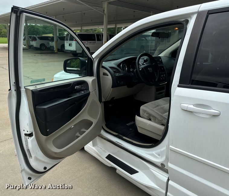 image for item OF9738 2015 Dodge Grand Caravan  handicap accessible van