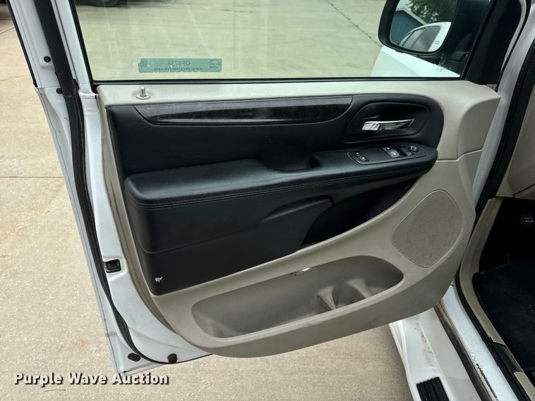 image for item OF9738 2015 Dodge Grand Caravan  handicap accessible van