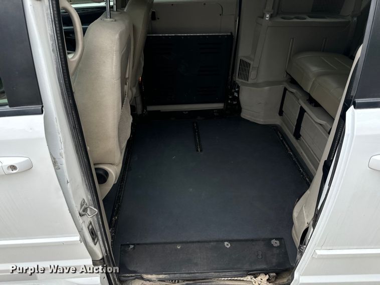 image for item OF9738 2015 Dodge Grand Caravan  handicap accessible van