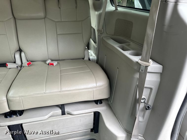 image for item OF9738 2015 Dodge Grand Caravan  handicap accessible van