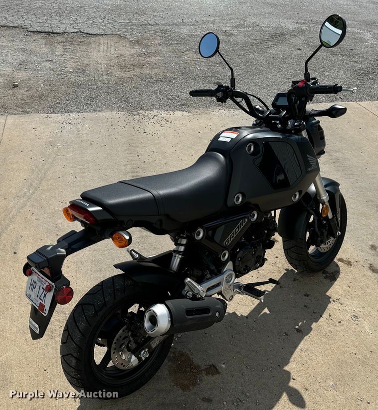 image for item OF9902 2022 Honda Grom motorcycle