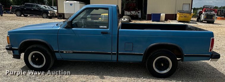 image for item OF9928 1991 Chevrolet  S10 pickup truck