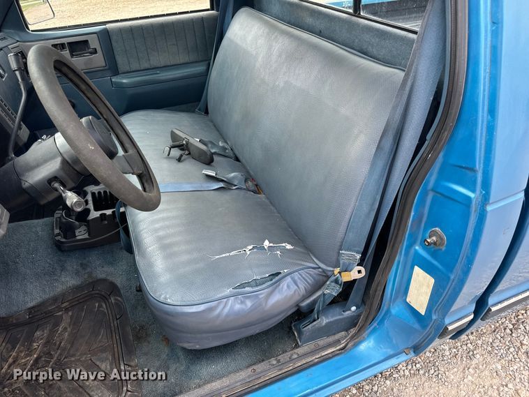 image for item OF9928 1991 Chevrolet  S10 pickup truck
