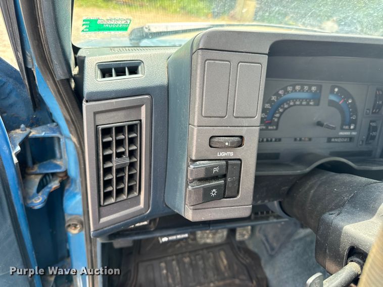 image for item OF9928 1991 Chevrolet  S10 pickup truck