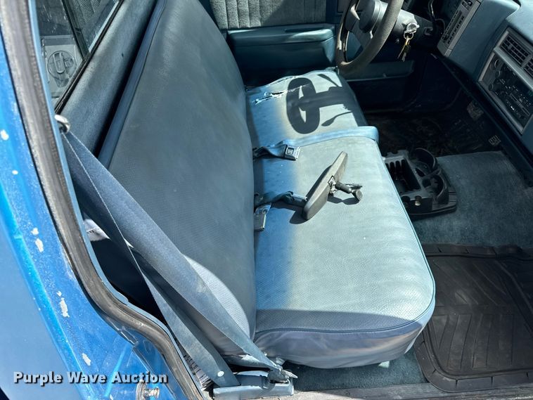 image for item OF9928 1991 Chevrolet  S10 pickup truck