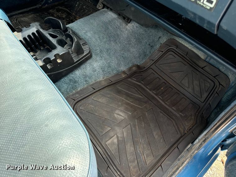 image for item OF9928 1991 Chevrolet  S10 pickup truck