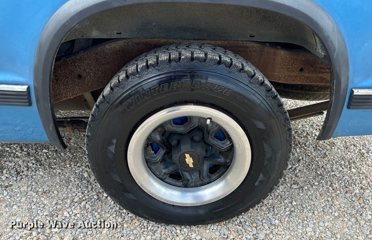 image for item OF9928 1991 Chevrolet  S10 pickup truck