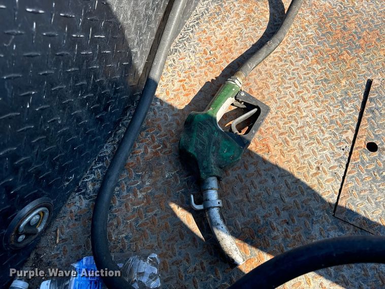 image for item OG9617 2018 Chevrolet  3500HD Crew Cab flatbed pickup truck