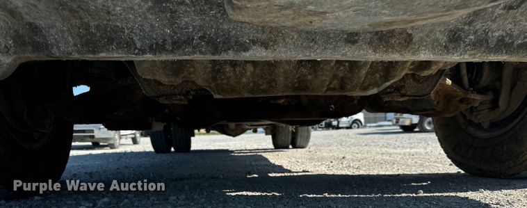 image for item OG9617 2018 Chevrolet  3500HD Crew Cab flatbed pickup truck